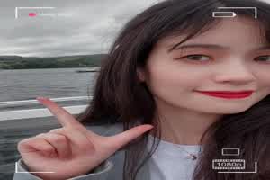 海外留学生的兼职日记  背景图片