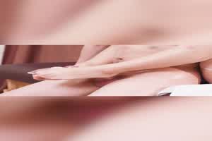 最新4月核弹！微博68万粉极品大波御姐【苏畅】，推油龙筋服务硬到不行+抹油揉搓磨豆腐  背景图片