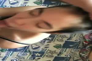 星国冠希爽吃女网红影片流出  背景图片