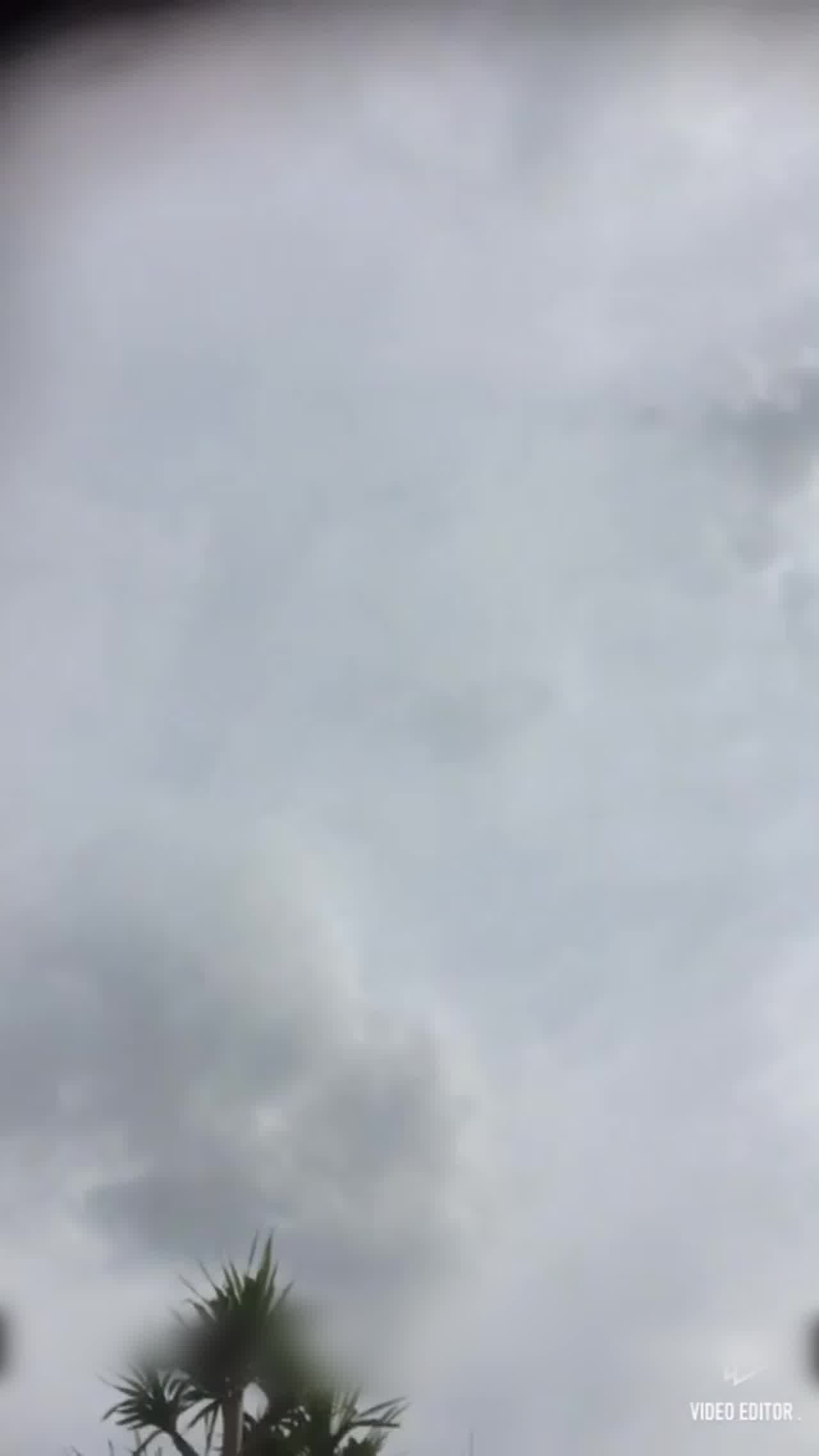  FB正妹网红被狼友跟拍 的剧照3