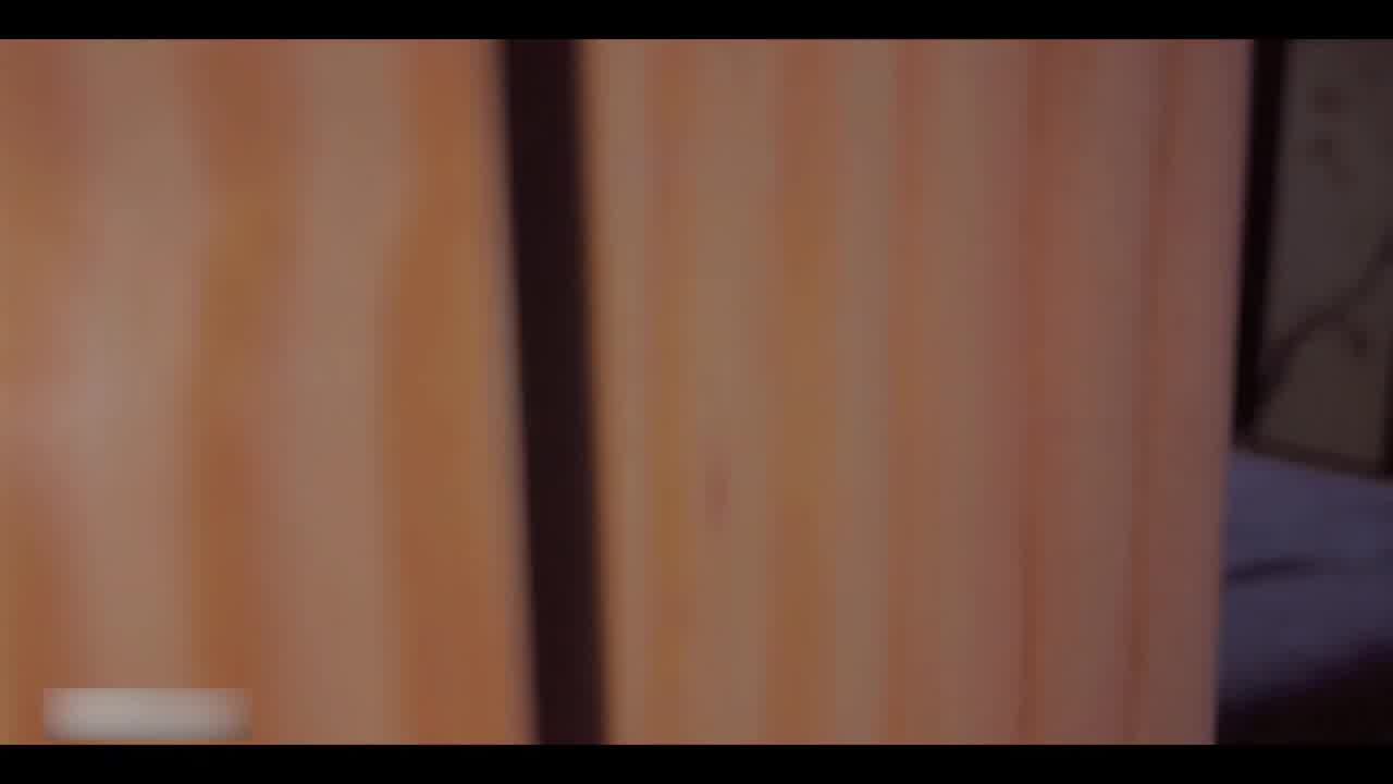  黑丝水手服女学生足交 的剧照7