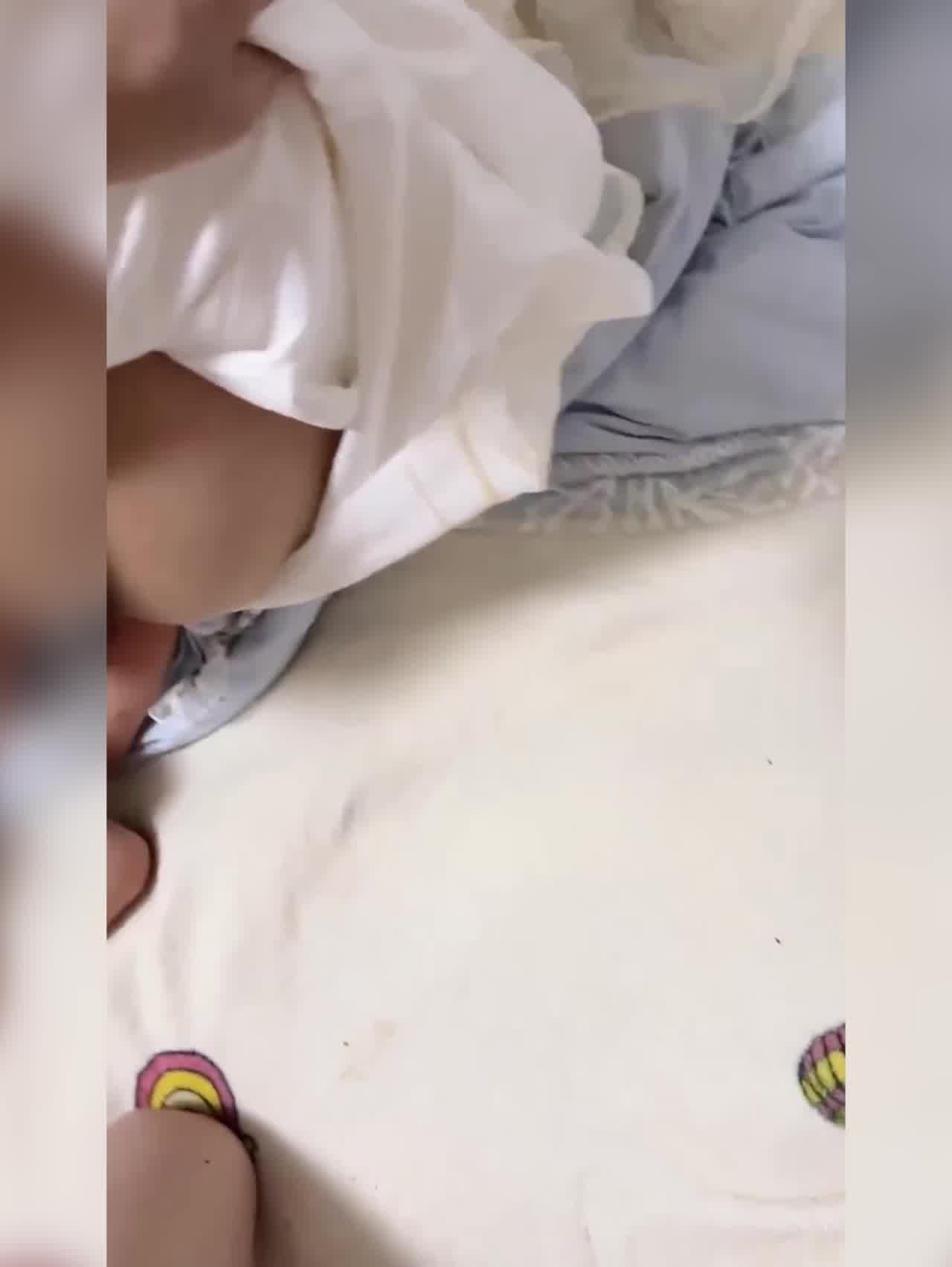  优米酱感骚穴原味萝莉小萝莉的肉体盛宴 的剧照7